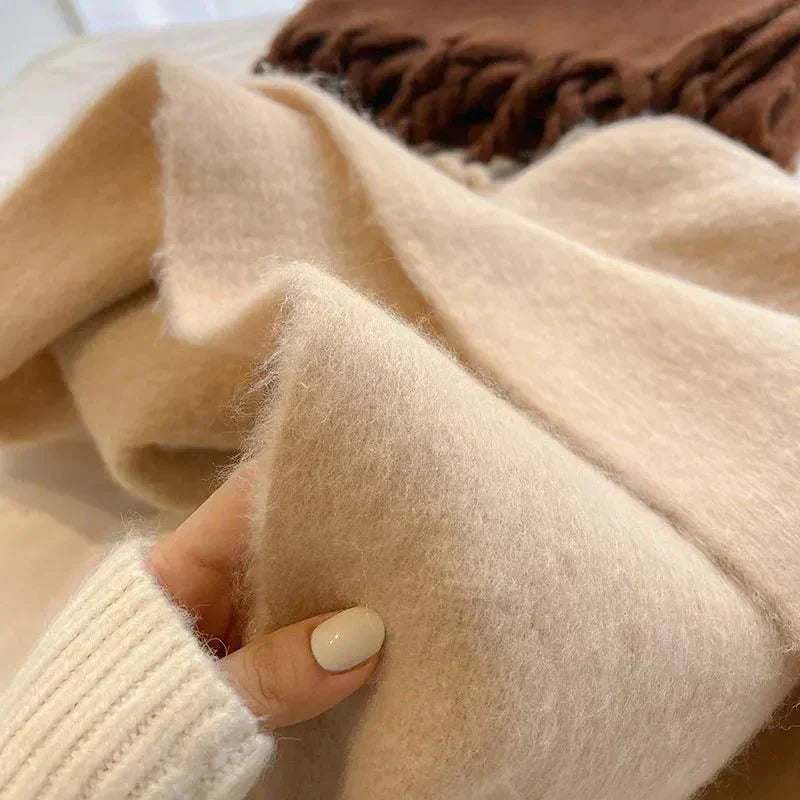 Women's Classic Scarf Accessory