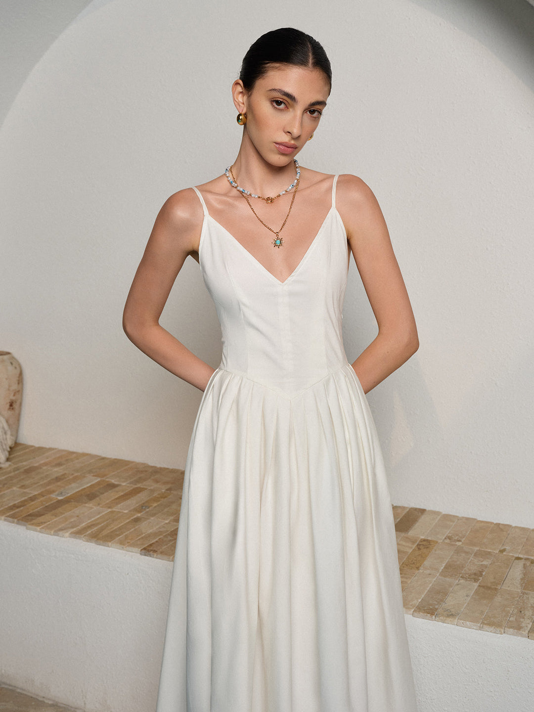 Women's Backless Spaghetti Strap Pleated Dress