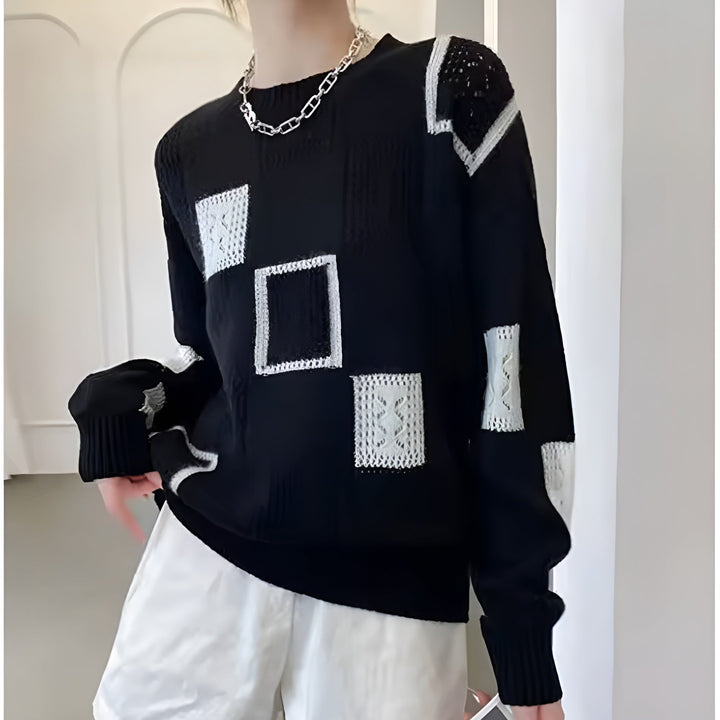 Women's Relaxed Fit Round-Neck Knit Sweater