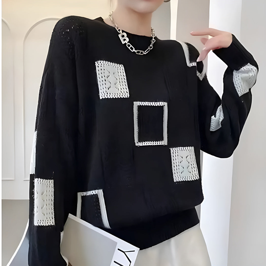 Women's Relaxed Fit Round-Neck Knit Sweater