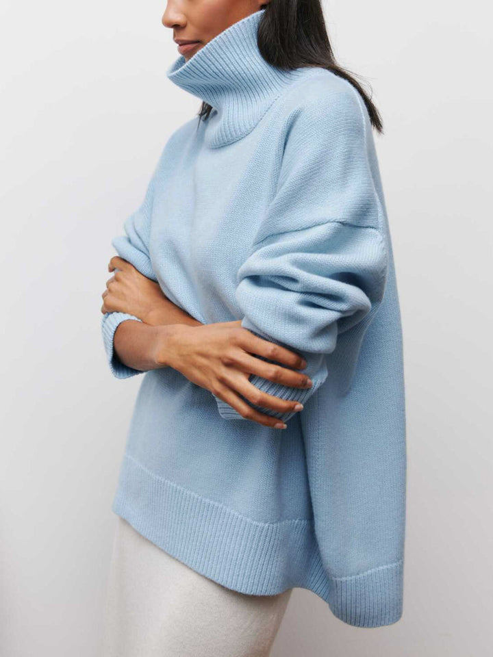 Women's Oversized Turtleneck Sweater in Cloudless Sky