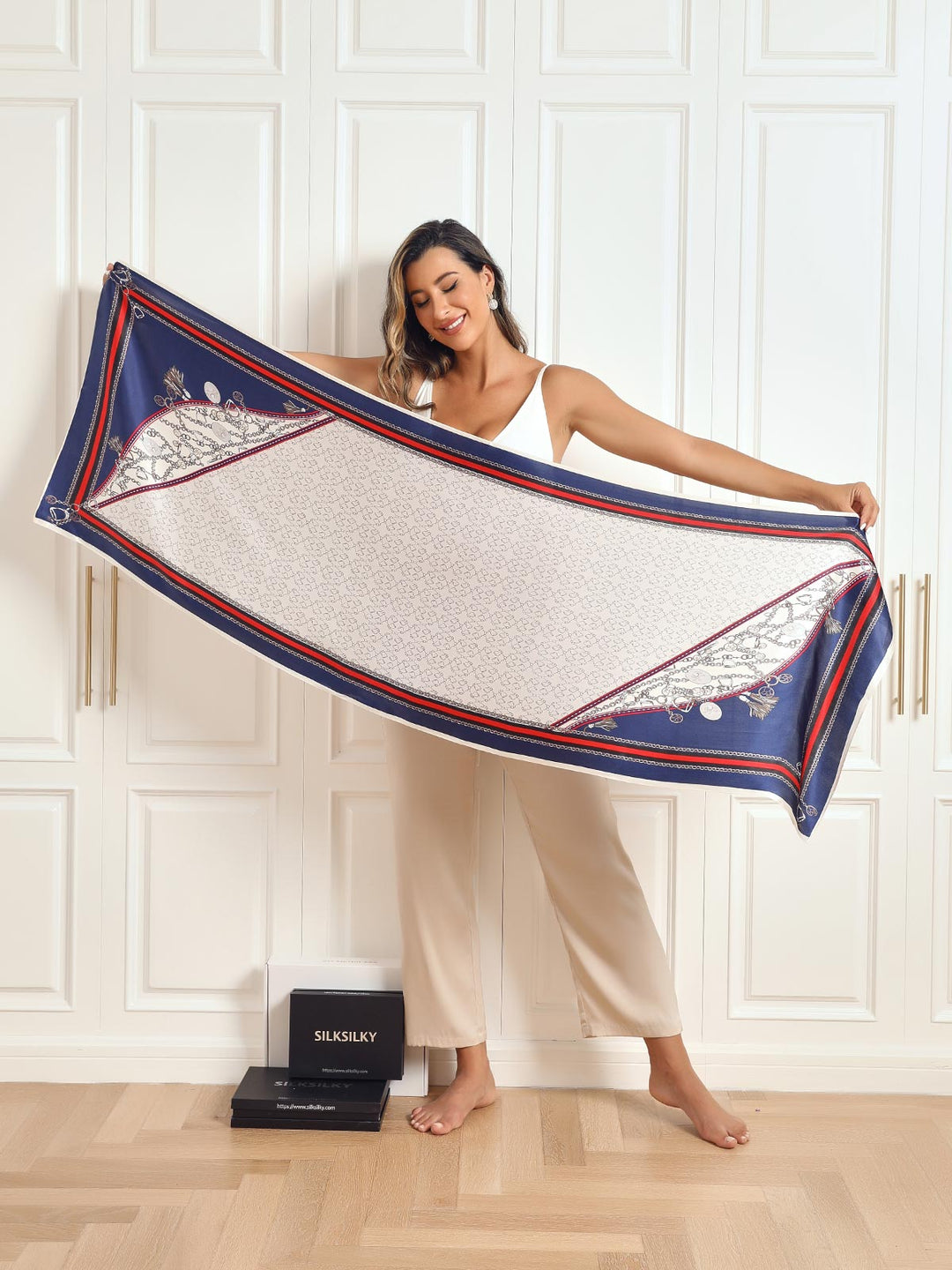 Women's Stylish Scarf for All Seasons