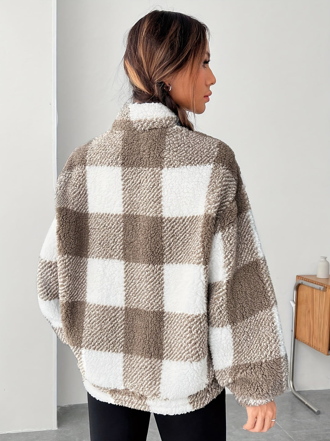 Women's Checked Hoodie – Cozy, Stylish, and Versatile Comfort