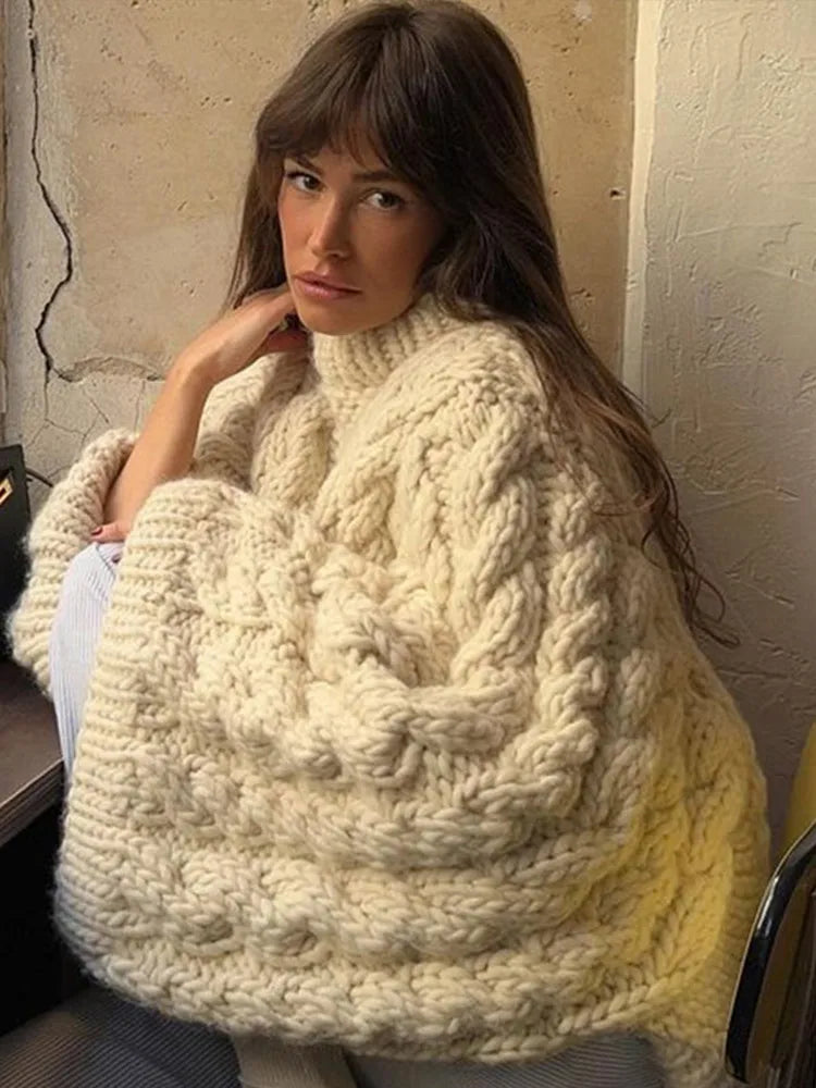 Women's Oversized Sweater - Cozy and Fashionable Comfort