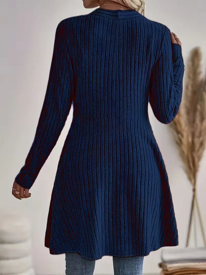 Women's V-Neck Cardigan: Cozy and Chic for All Seasons