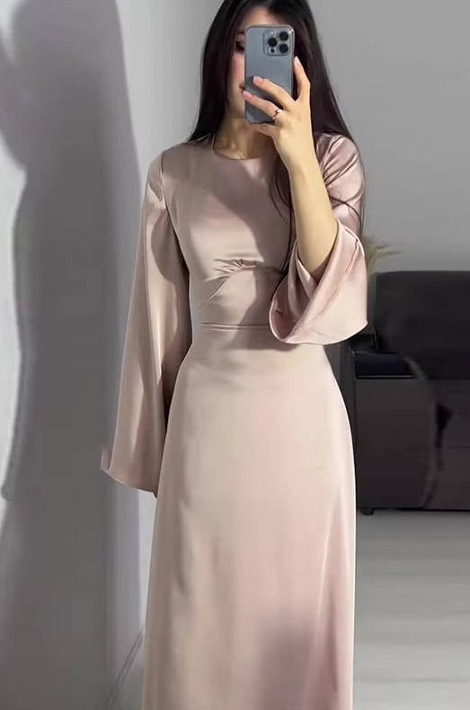 Women's Satin Back Lace Up Maxi Dress with Round Neck and Long Sleeves