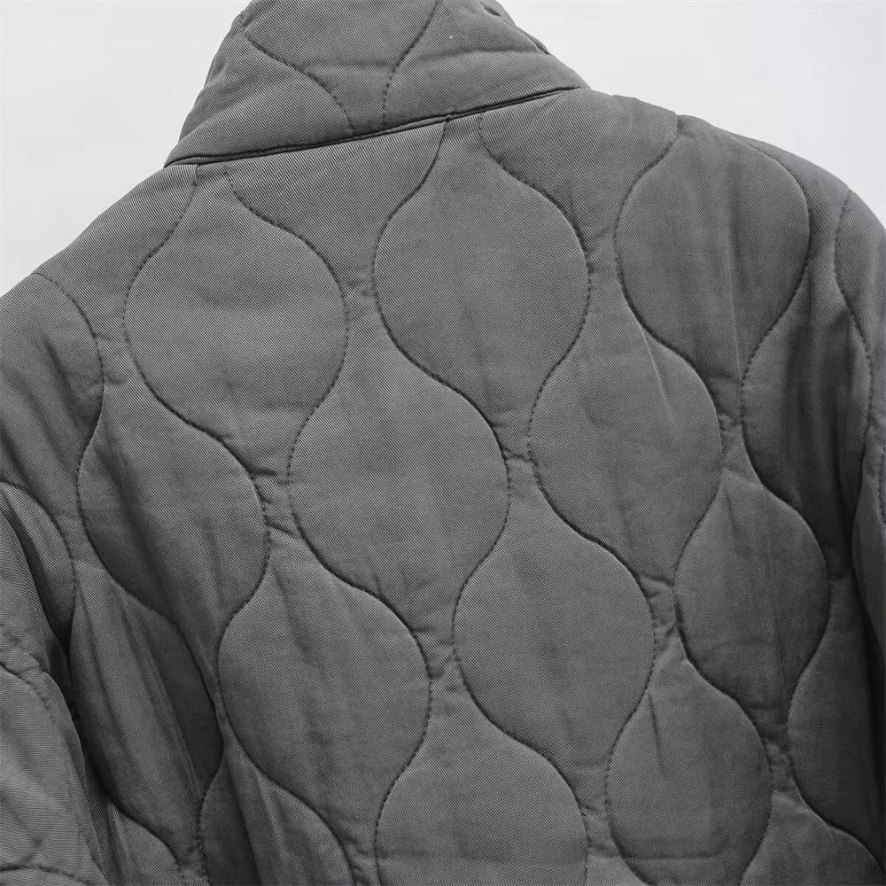 Leichte gesteppte Jacke für Damen mit Baumwollfüllung und Reißverschluss
