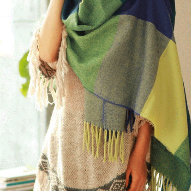 Women's Diamond Pattern Scarf