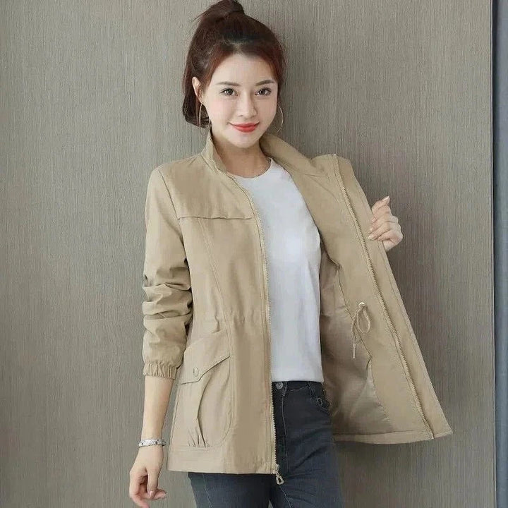 Women's Lightweight Trench Coat for Stylish Layering