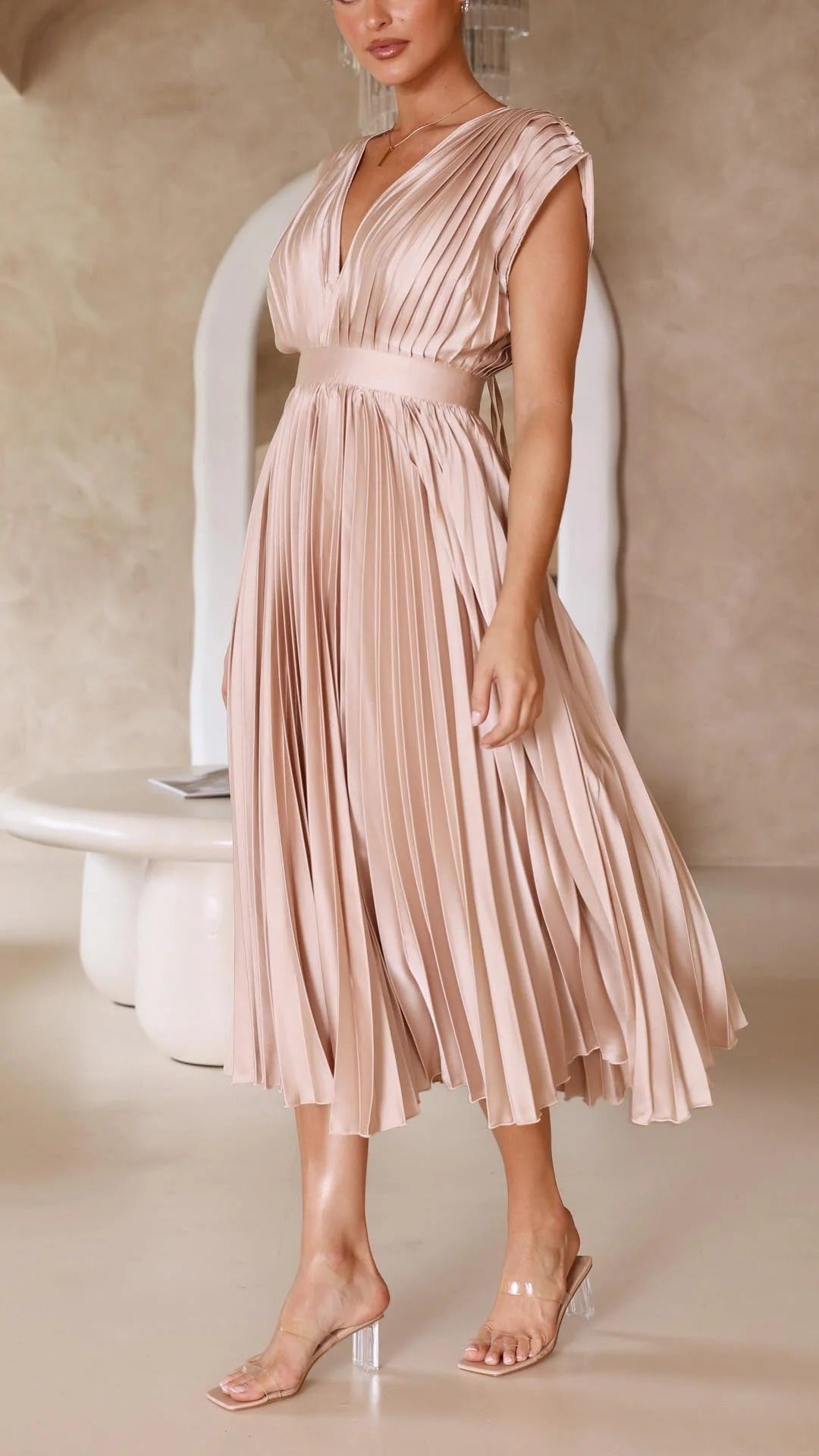 Women's Pleated V-Neck Long Dress