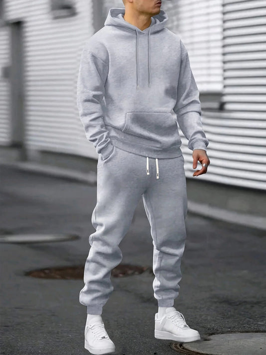 Completo sportivo da uomo con felpa con cappuccio e jogger - Comodo e casual