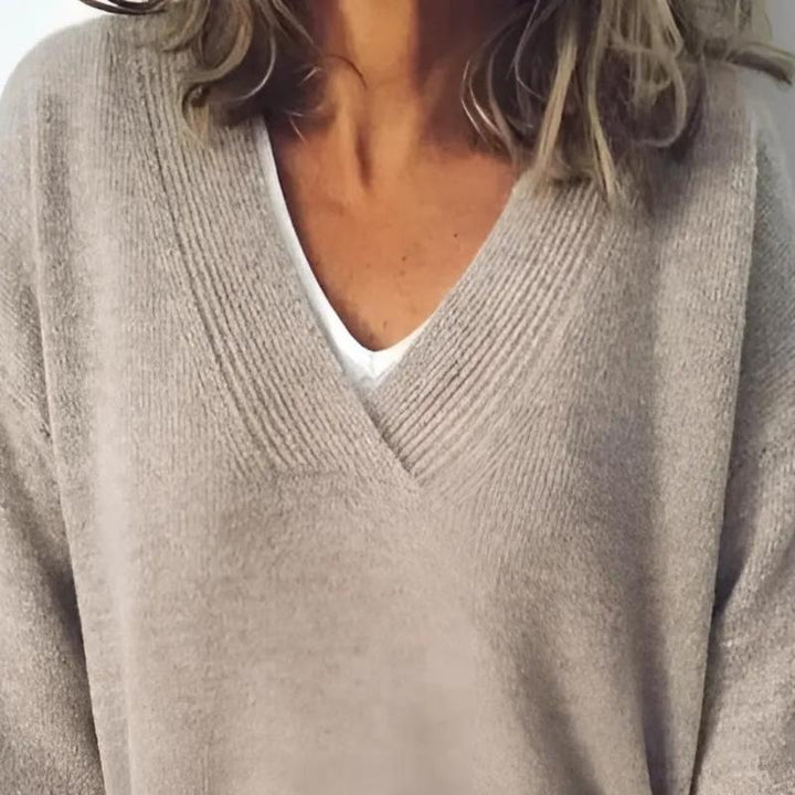 Women's Stylish Loose V-Neck Sweater for Comfort and Elegance