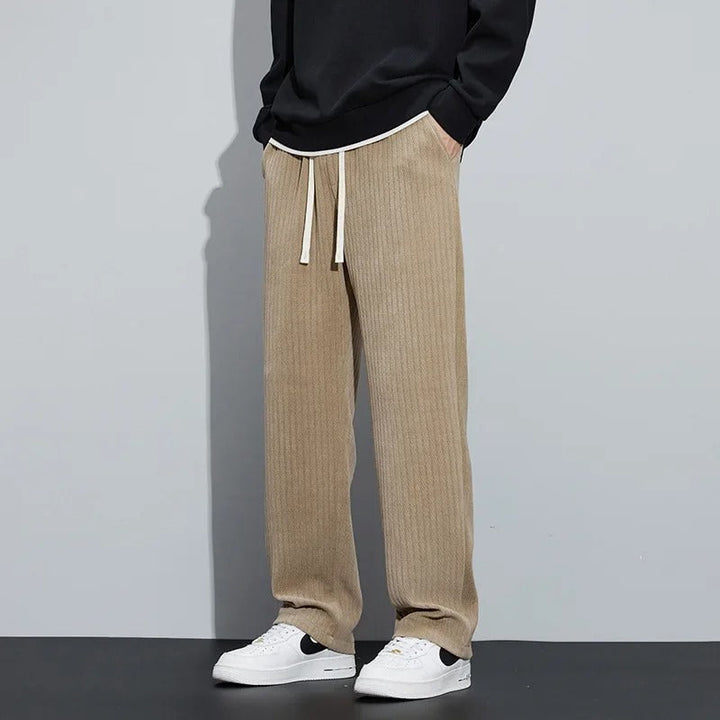 Eero | Men's Comfortable Corduroy Pants for Fall