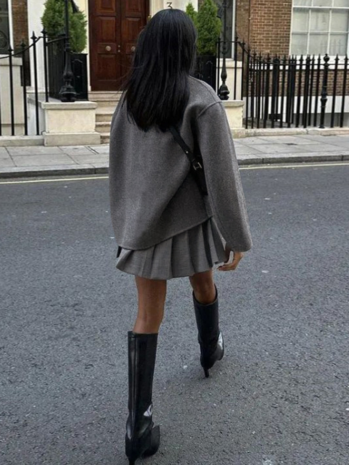 Women's Oversized Button-Down Jacket with Long Sleeves for Fall