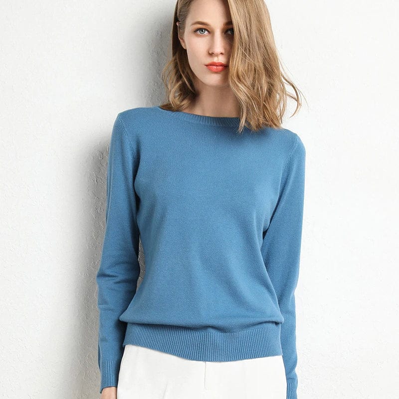 Women’s Classic Long-Sleeve Round-Neck Sweater