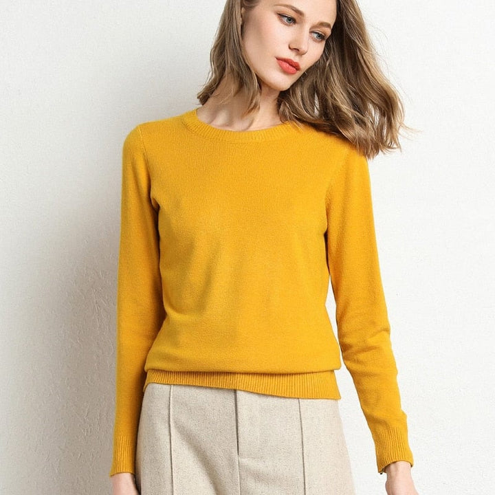 Women’s Classic Long-Sleeve Round-Neck Sweater