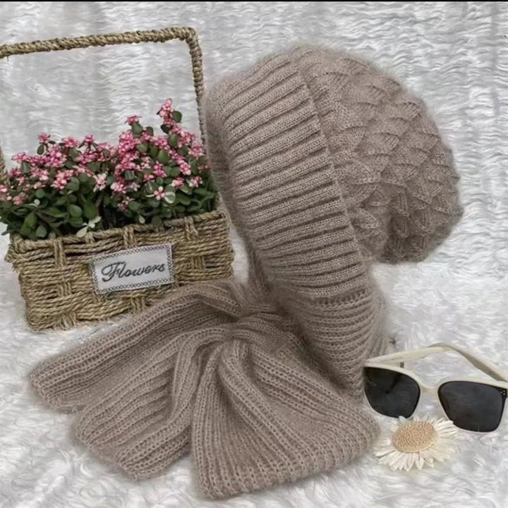Women's Hat and Scarf Set