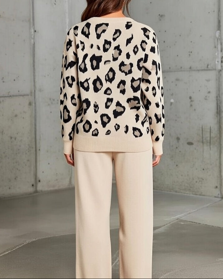 Tabitha | Women's Relaxed Fit Leopard Print Sweater Ensemble