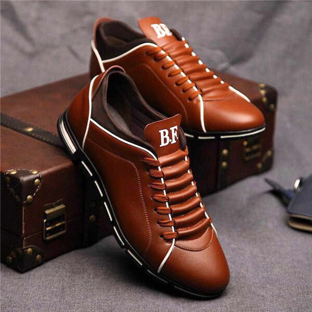 Conrad | Men's Casual Lace-Up Sneakers with Decorative Stitching
