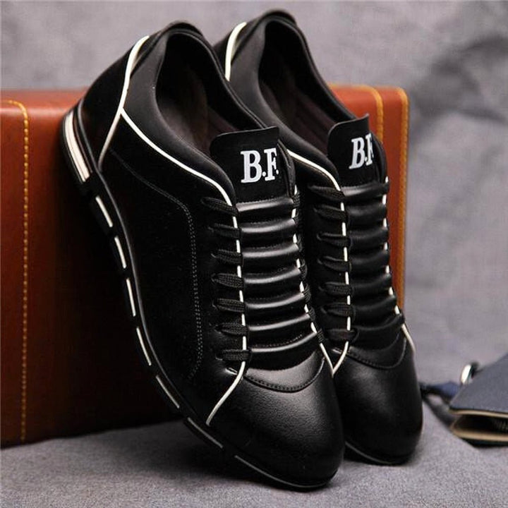 Conrad | Men's Casual Lace-Up Sneakers with Decorative Stitching